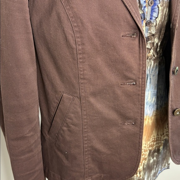 New Directions Blue and Brown Ruffle V Neck Blouse with Elastic Waist. Medium - Picture 6 of 12